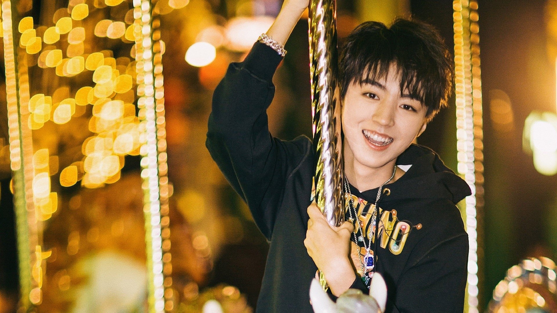 弓弦独鸣与群狼奔袭，字母哥的孤峰与广厦的血原